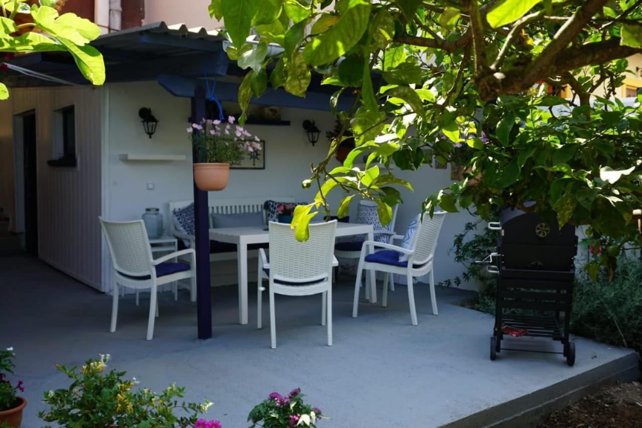 Chrysa'S Holiday Apartment Pylos Extérieur photo